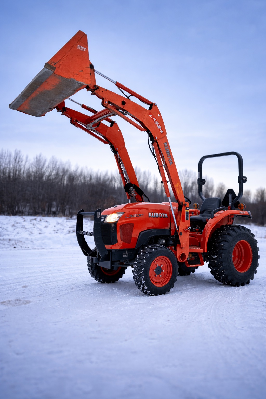 2017 Kubota L3301 tractor for sale photo 2