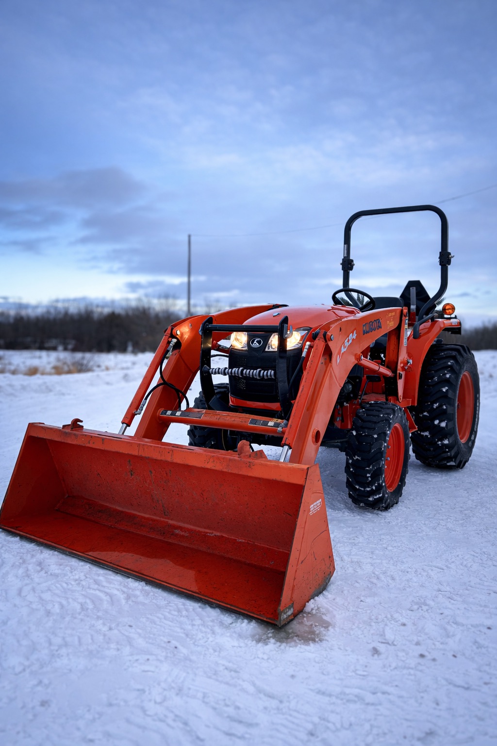 2017 Kubota L3301 tractor for sale photo 5