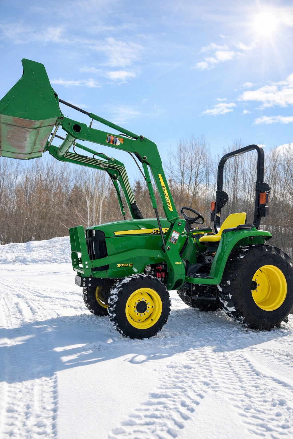 Pre-owned John Deere 3032E tractor for sale